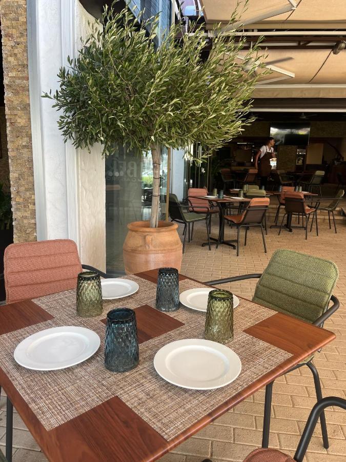 Papho's Mare Apts * Paphos