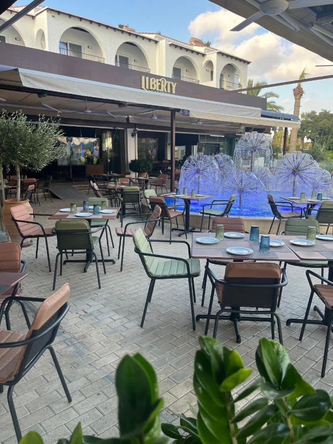 Papho's Mare Apts Paphos
